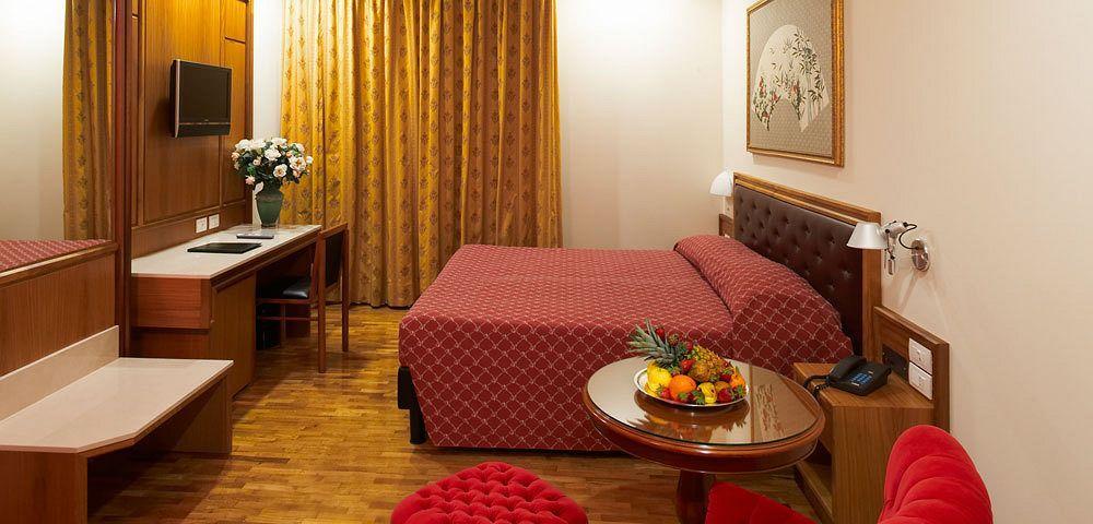 Hotel Svevo Джоя-дель-Колле Екстер'єр фото