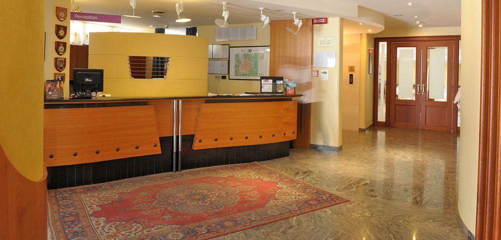 Hotel Svevo Джоя-дель-Колле Екстер'єр фото