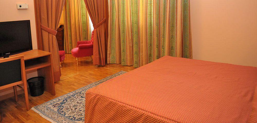 Hotel Svevo Джоя-дель-Колле Екстер'єр фото