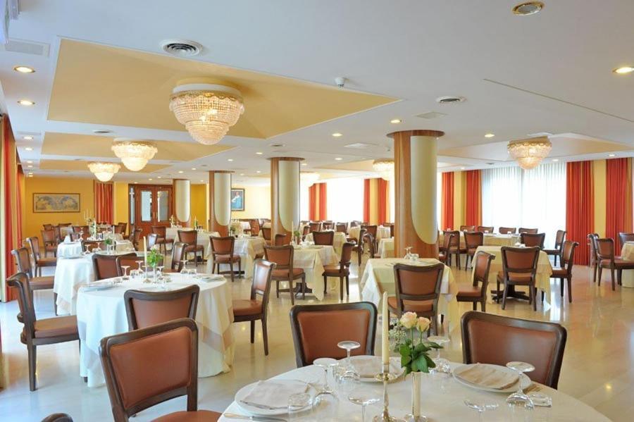 Hotel Svevo Джоя-дель-Колле Екстер'єр фото